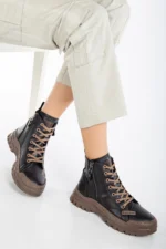 Siyah Fermuarlı Kışlık Bot - Yeni Sezon 2024, Şık ve Dayanıklı Kadın Bot ve Çizme - Görsel 2